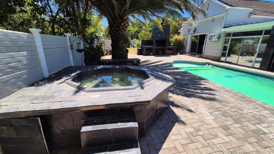 3 Bedroom Property for Sale in Top Town Eastern Cape